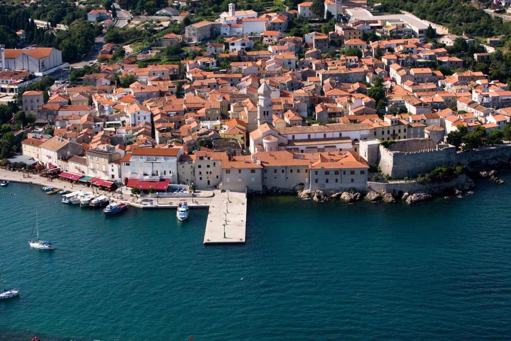 Valamar Camping Jezevac Krk Town Eksteriør bilde